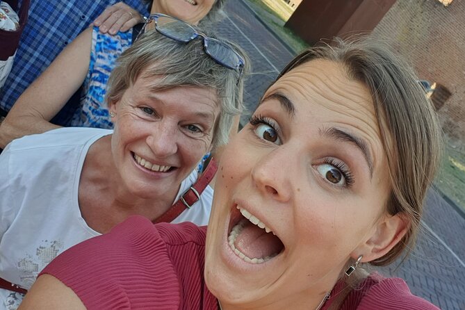 e-Scavenger hunt Zierikzee: Explore the city at your own pace - Nobel Gate and the old evening curfew