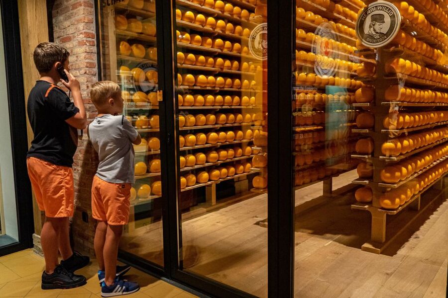Edam: Edam Cheese Museum Entry Ticket - Is one hour enough for $9?