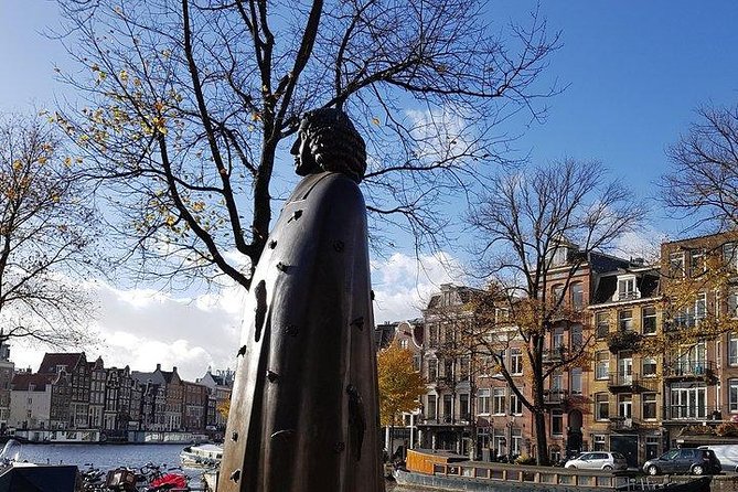 Elisabeth's Tailor made tours and services in Amsterdam and the Netherlands. - The private format changes the value