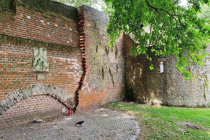 Escape Xperience in Amersfoort: Legends and Folk Tales - Appelmarkt and the old city wall