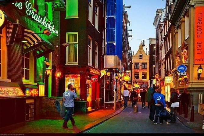 Exclusive Amsterdam Red Light District tour with a drink - Starting at ParkBee near Amsterdam Central Station