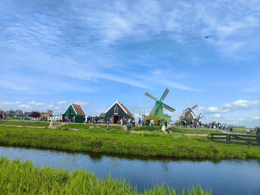 Excursion from Amsterdam to the windmills of Zaanse Schans - The Portuguese guide makes the difference