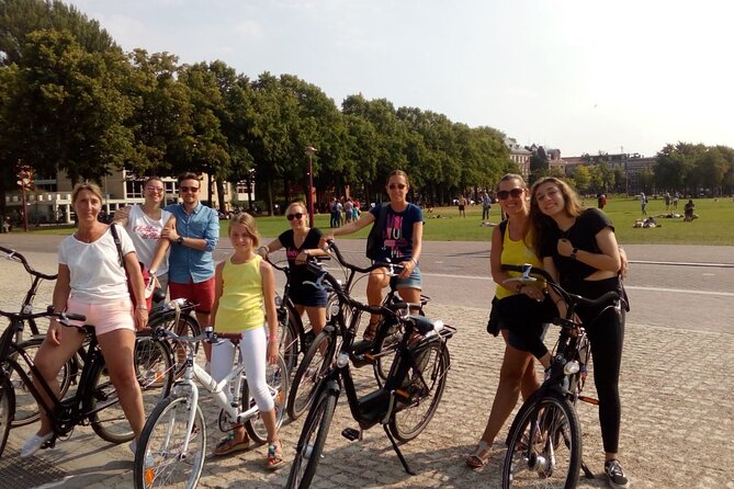 Explore Amsterdam by Bike in the Company of a French Local Guide - The Nine Streets, Rijksmuseum, and Museumplein