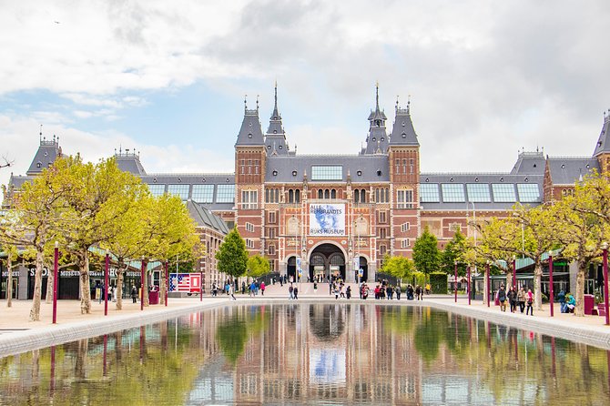 Explore Amsterdam’s Art and Culture with a Local - A local perspective, not a museum lecture