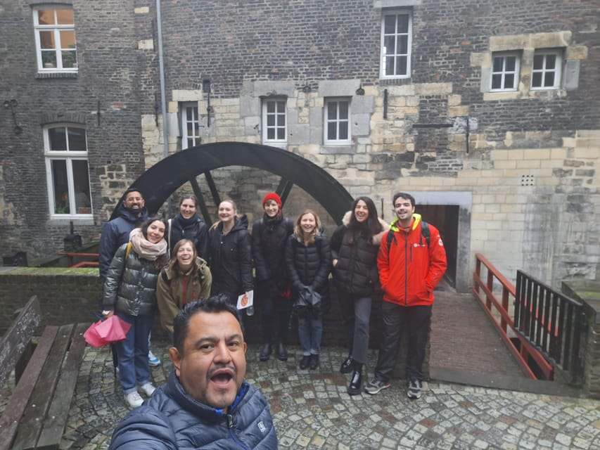 Explore Maastricht with Passionate Tour Guides - Is the €3 reservation fee really good value?