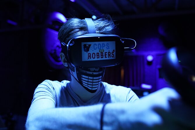 Free Roam VR in Amsterdam – Immerse Yourself in a Virtual World! - Who should book this experience?
