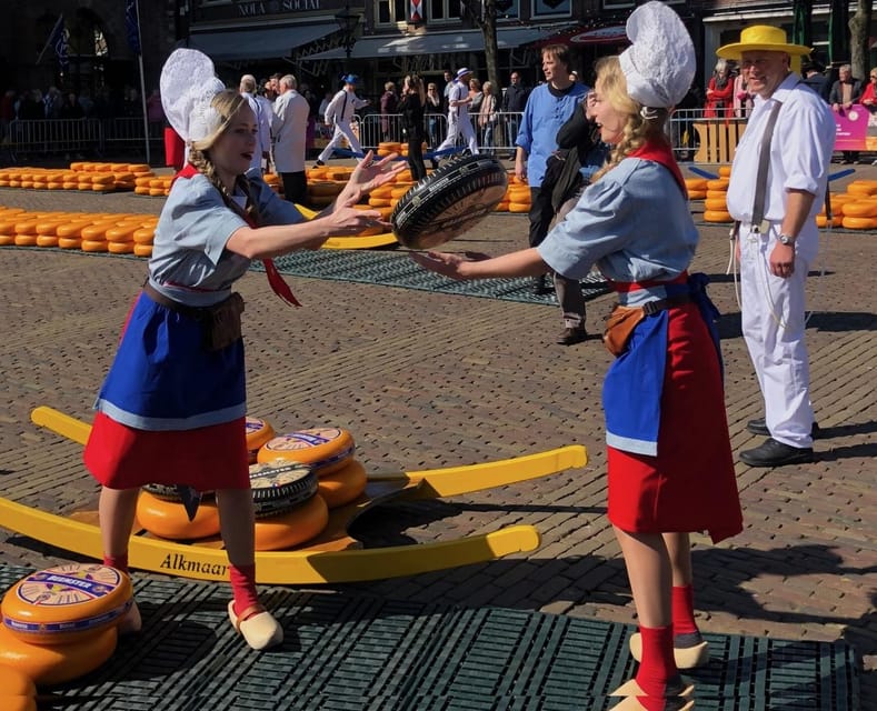 From Amsterdam; Alkmaar Cheese market & Zaanse Schans - Who should choose this tour