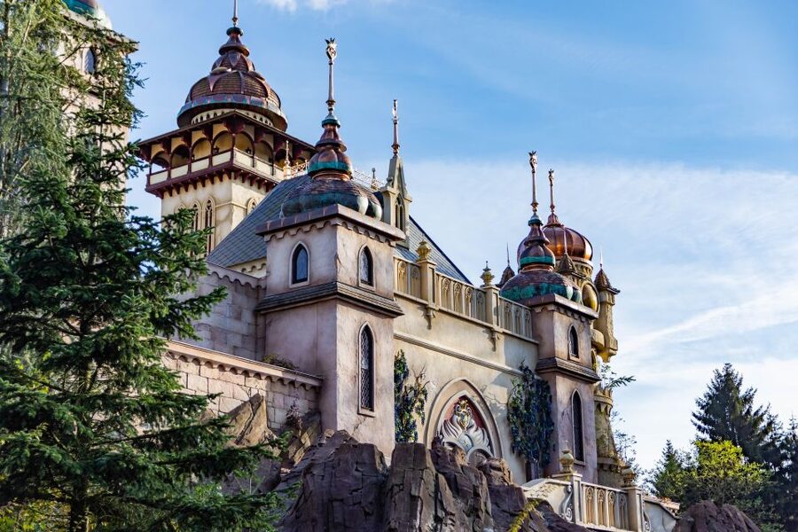 From Amsterdam: Day Trip to Efteling Theme Park with Ticket - Should you book this Efteling day trip?