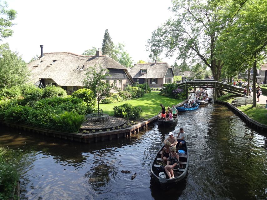 From Amsterdam: Giethoorn Day Trip with Small Electric Boat - Walking across more than 180 bridges