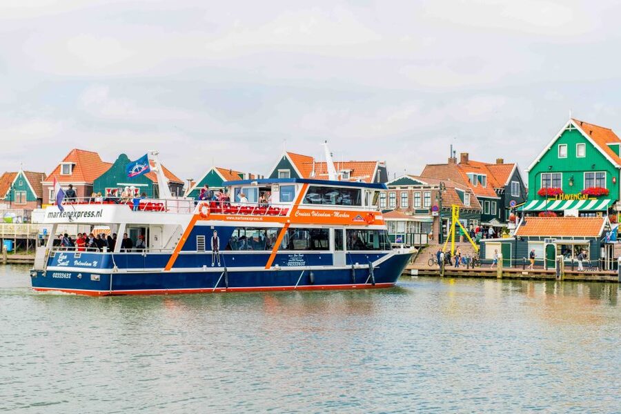 From Amsterdam: Keukenhof and Dutch Countryside Tour - Starting at Amsterdam Central Station