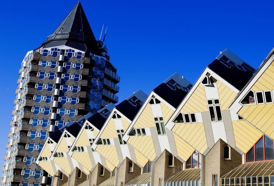 From Amsterdam: Rotterdam and The Hague Tour in Spanish - Who should book this tour?