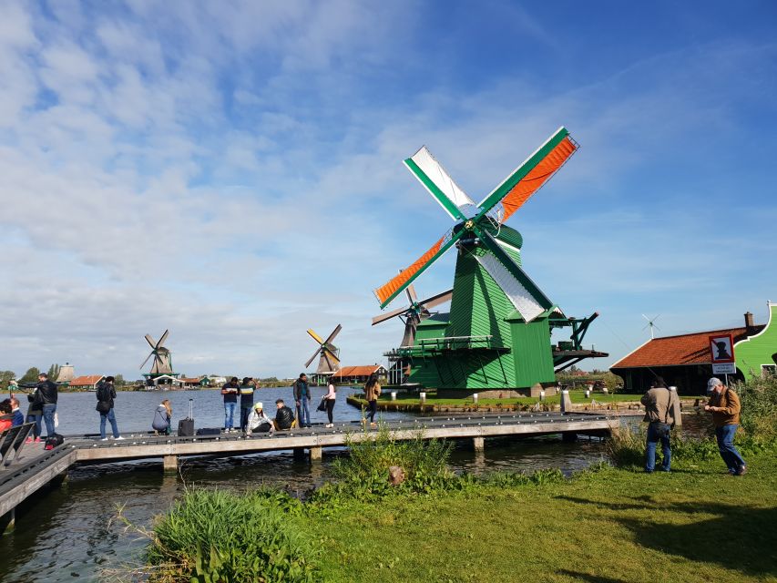 From Amsterdam: Small Group Zaanse Schans and Volendam Tour - What makes the windmill village worth your time