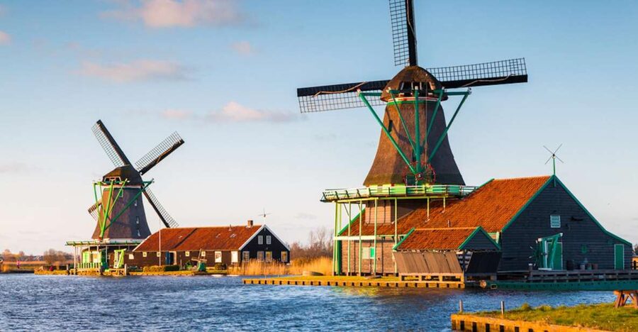 From Amsterdam: Windmills of Zaanse Schans Tour - Free time: useful freedom or too much empty space?