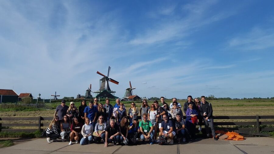 From Amsterdam: Windmills of Zaanse Schans Tour - Meeting at De Ruijterkade 153