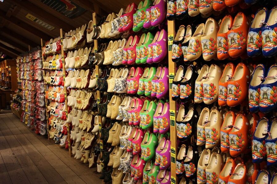 From Amsterdam: Windmills, Volendam, & Marken Private Tour - Cheese tasting at Henri Willig