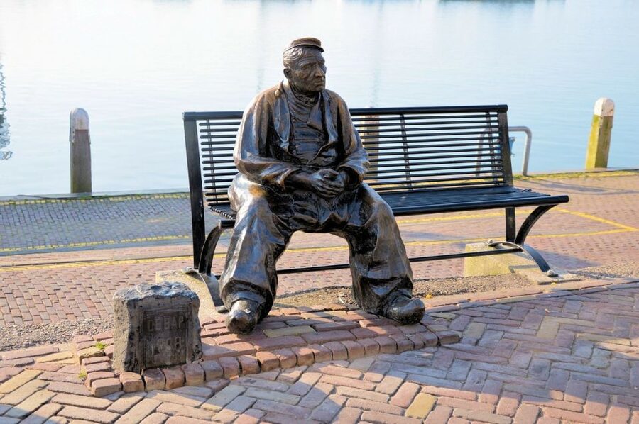 From Amsterdam: Windmills, Volendam, & Marken Private Tour - Who will enjoy this tour most?