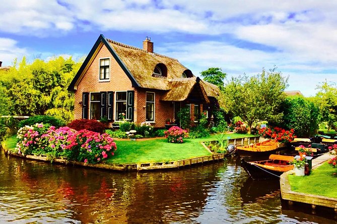 From Amsterdam: Zaanse Schans, Volendam, Giethoorn with Boat Tour - Zaanse Schans: windmills, clogs, and Dutch craft