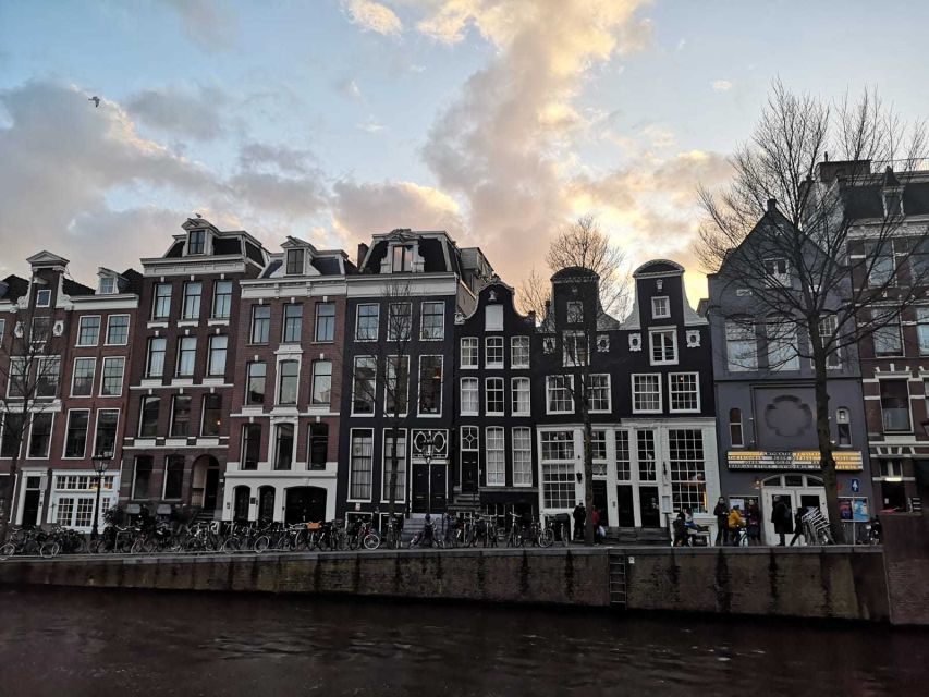 From Brussels: Day Trip to Amsterdam with Canal Boat Cruise - Who should book this day trip?