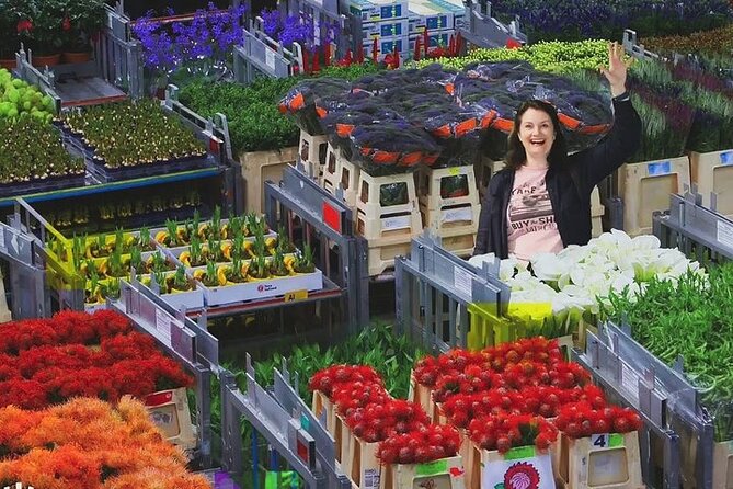 Full-Day Trip From Amsterdam to Keukenhof, Zaanse Schans + Cruise - Ending on Amsterdam’s canals