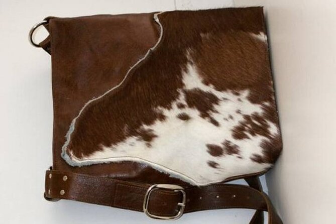 Genuine Leather Tote Bag Workshop in Leiden - What the three hours are really worth