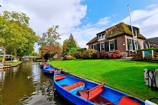 Giethoorn, Afsluitdijk, Zaanse Schans Day Tour Incl Hotel Pick Up - Afsluitdijk and the engineering of dry Holland