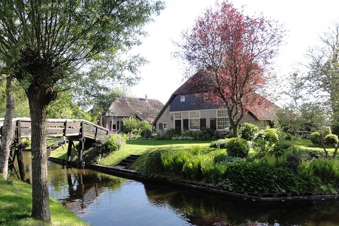Giethoorn Day Trip from Amsterdam With Cruise and Cheeseplatter - Is the Amsterdam canal cruise upgrade worth adding?
