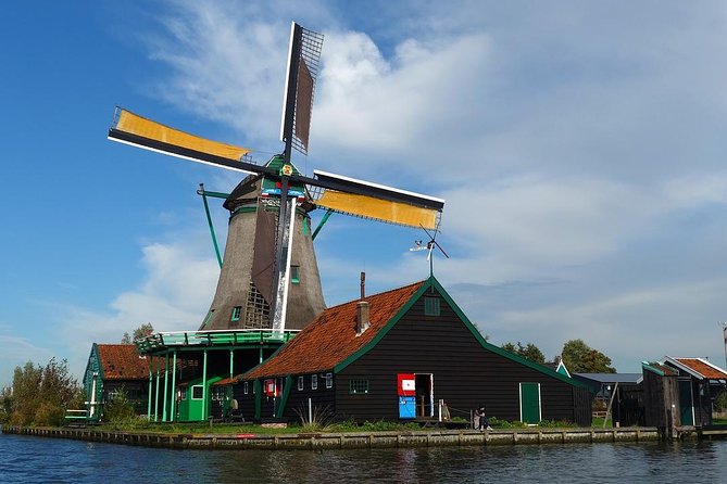 Giethoorn Private Tour, Canal Cruise and Windmills from Amsterdam - Who should book this private Dutch countryside tour?