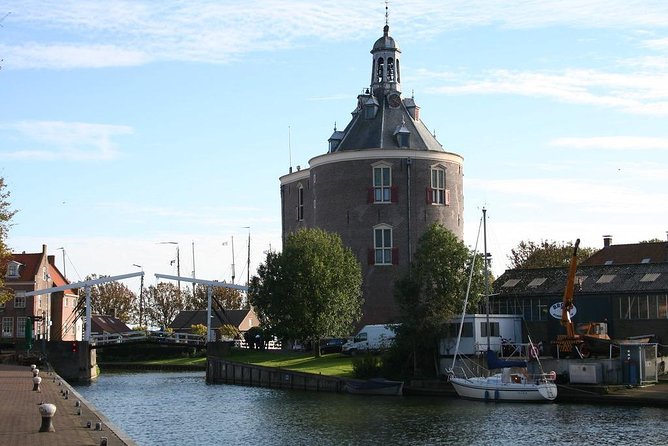 Giethoorn Private Tour from Amsterdam in Jaguar S Type - Should You Book the Giethoorn Jaguar Tour?