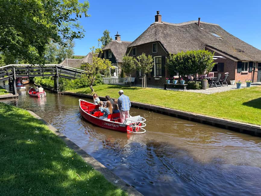 Giethoorn: Round trip from Amsterdam optional guided cruise - Free time for lunch, photos, and a self-guided walk