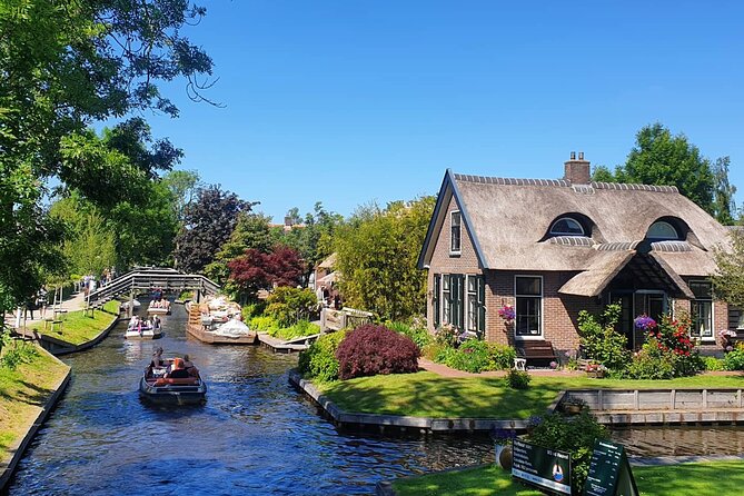 Giethoorn, Zaandam & Zaanse Schans Day Tour w/ Small Boat Ride - Five things to know before you book
