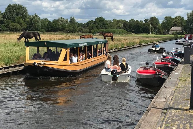 Giethoorn, Zaanse Schans Windmills Guided Day Trip from Amsterdam - Group size, comfort, and practical planning