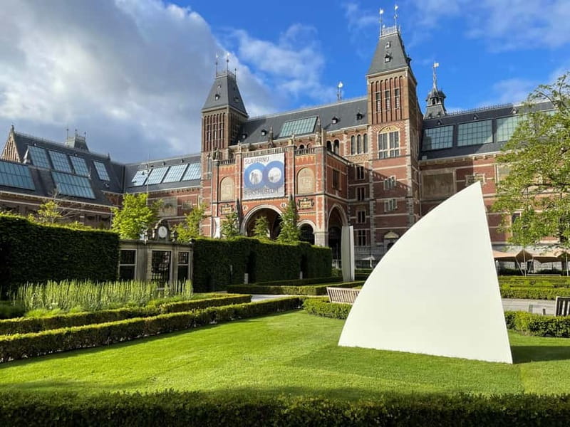 Go City Amsterdam Pass: 40+ Attractions including Keukenhof - Seeing Amsterdam from the water and by bicycle