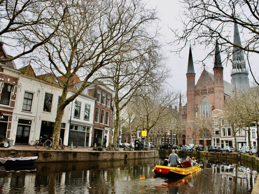 Gouda: Open Boat City Canal Cruise - Practical advice for making the most of the hour
