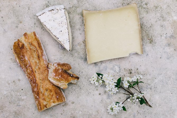 Gouda Private Walking Tour: History, Architecture & Cheese - The cheese tasting question matters
