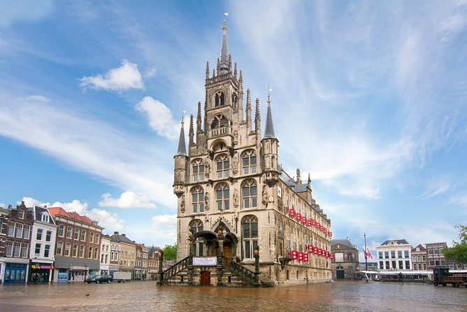 Gouda Private Walking Tour: History, Architecture & Cheese - What the private format is really worth