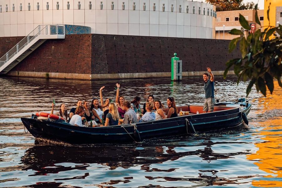 Groningen: City canal cruise (with unlimited drinks) - Key points about the Borrelvloot cruise