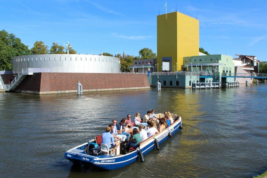 Groningen: Open Boat City Canal Cruise - Prinsenhof, Stadsschouwburg, and Martinitoren