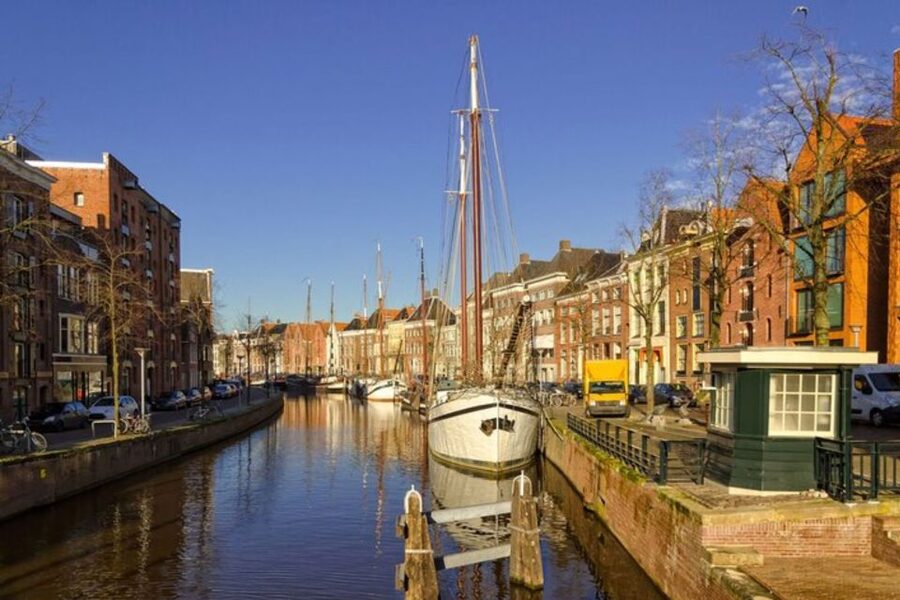 Groningen: Private custom tour with a local guide - Local life, food advice, and practical orientation
