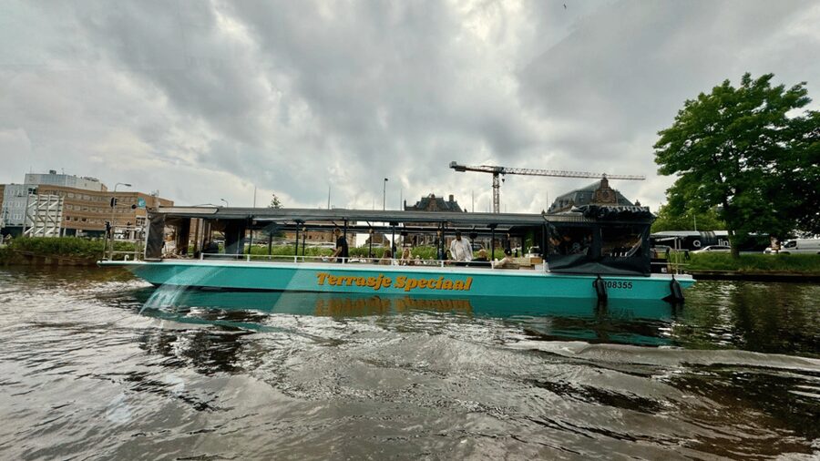 Groningen: Terrace Boat Experience with a Cozy Bar - The cruise: Groningen from the water