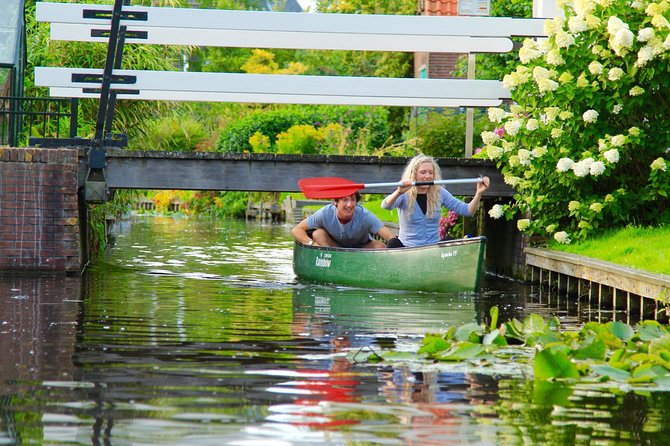 Guided Canoe Adventure with Picnic Lunch in Waterland from Amsterdam - The island picnic is more than a lunch break