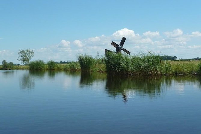 Guided Canoe Adventure with Picnic Lunch in Waterland from Amsterdam - Meeting Majel and learning the local story