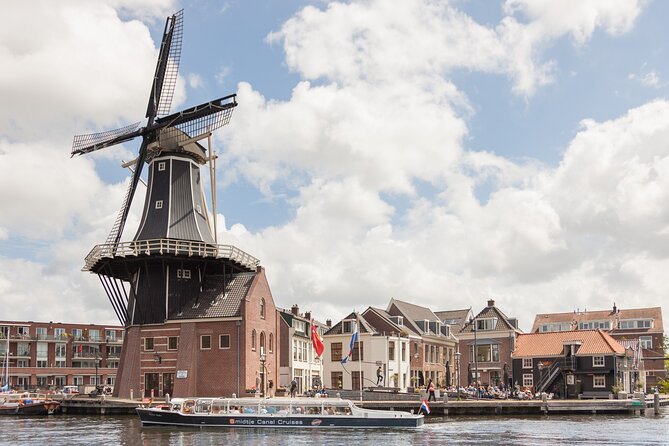 Haarlem Cheese and Wine Cruise - The city center from the river