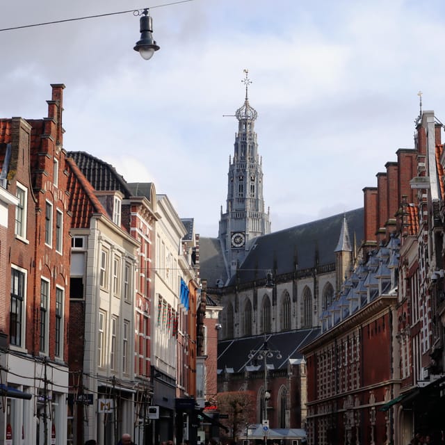 Haarlem: City Highlights Walking Tour - Teylers Museum and the names behind the city