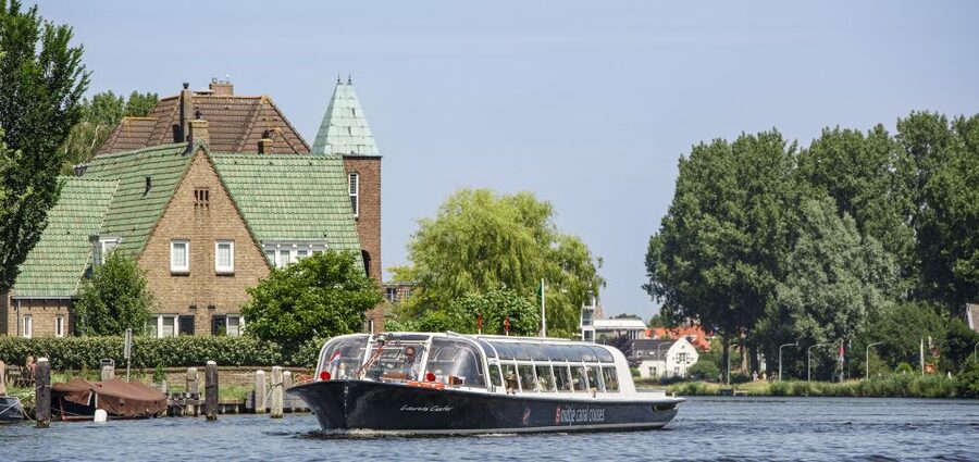 Haarlem: Dutch Windmill & Spaarne River Sightseeing Cruise - What the $20 price actually buys you