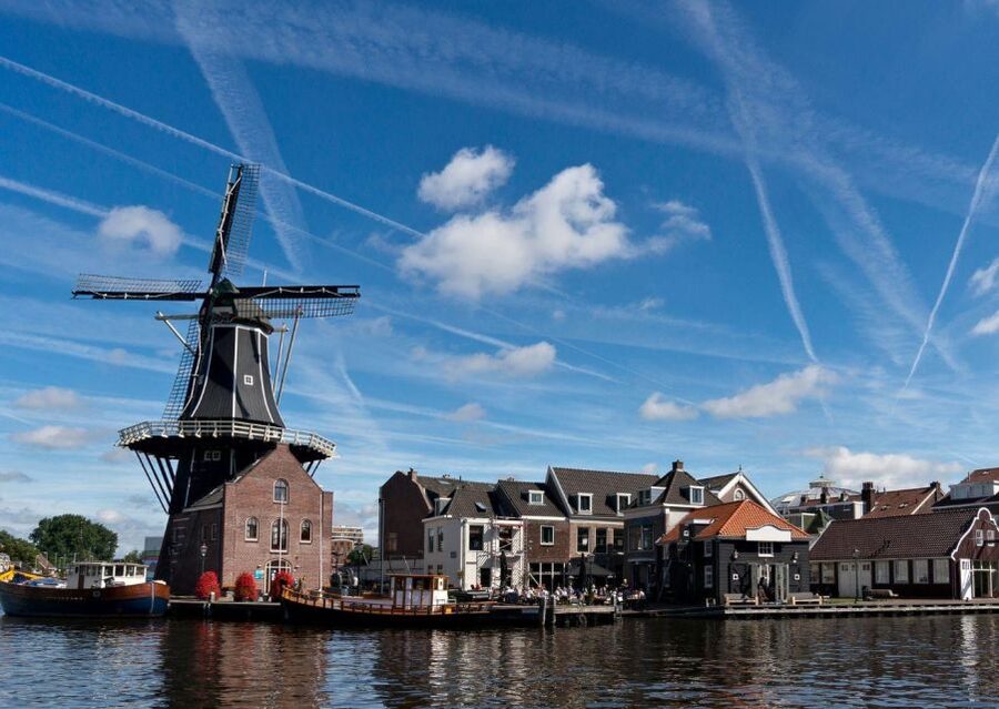 Haarlem: Dutch Windmill & Spaarne River Sightseeing Cruise - Start across from Teylers Museum on the Spaarne
