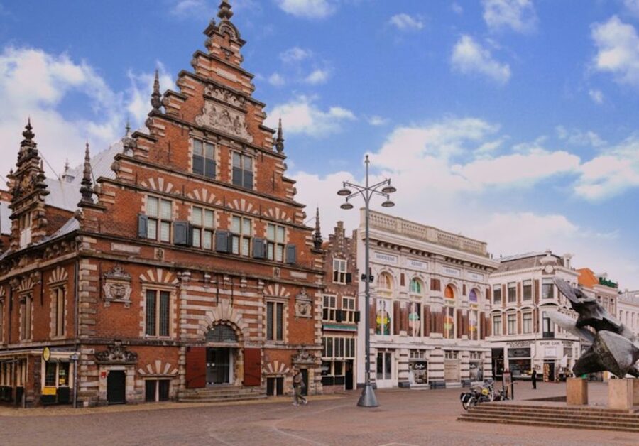 Haarlem: Frans Hals Museum Entrance Ticket with Audio Guide - Walking seven minutes to the HOF Museum