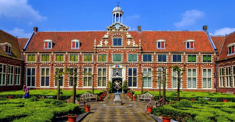 Haarlem: Frans Hals Museum Entrance Ticket with Audio Guide - Who should book this experience?