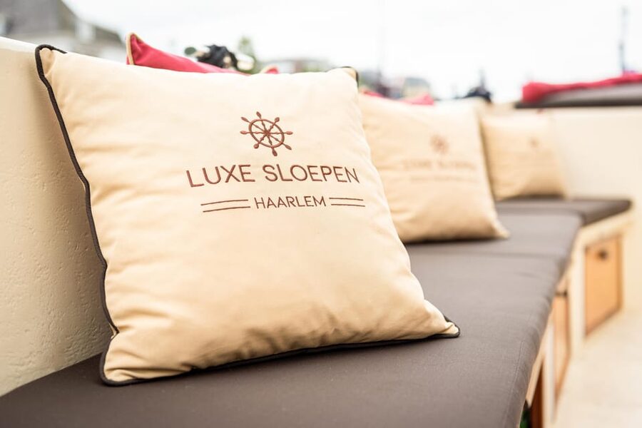 Haarlem: Guided Highlights Canal Cruise on Open Boat - Leidsevaart, Raamvest, and the changing waterways