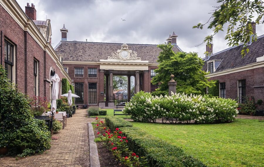 Haarlem Highlights Bike Tour - Churches, canals, and the city’s visual character