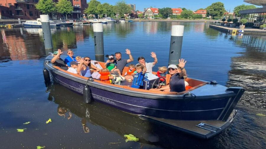 Haarlem: Self-Drive Private Electric Boat Rental - Key points to know before you book